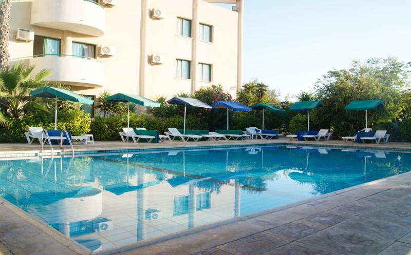 Mandalena Hotel Apartments Протарас Екстериор снимка