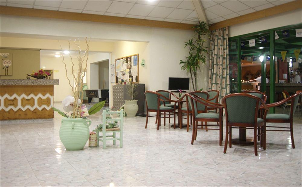 Mandalena Hotel Apartments Протарас Екстериор снимка