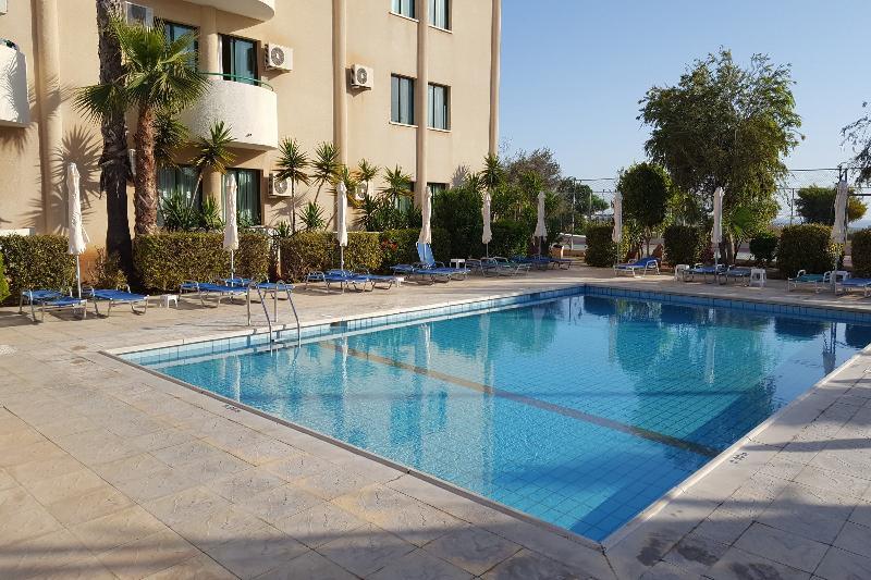 Mandalena Hotel Apartments Протарас Екстериор снимка